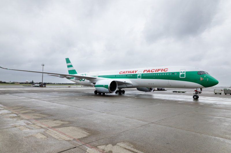 漾新聞｜油價翻倍衝擊航班　國泰航空燃油附加費3月18日起調漲